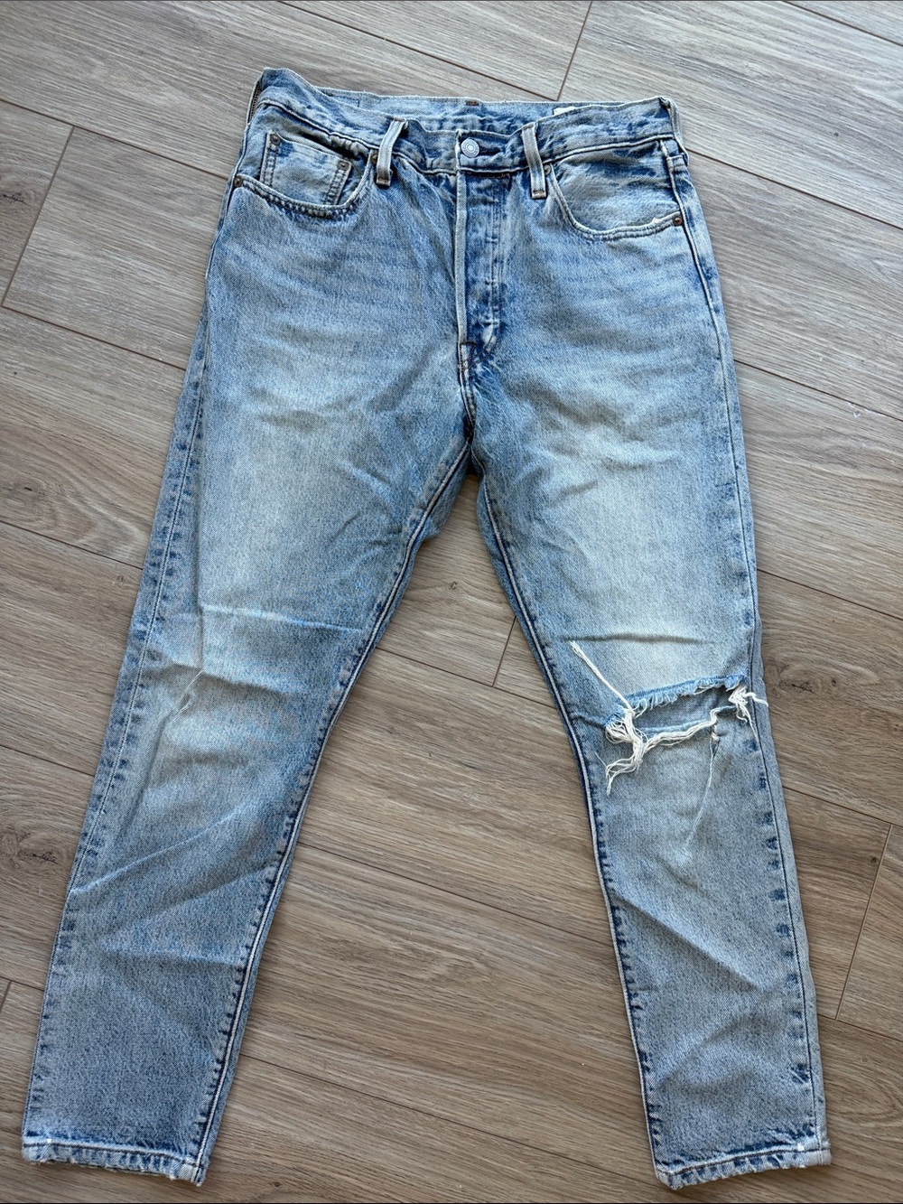 Levi’s 501 White Oak Cone Denim Distressed Jeans W28 L28 - Picture 2 of 5